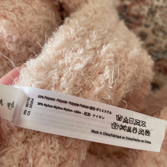 Anthropologie soft fuzzy scarf - Picture 3 of 5